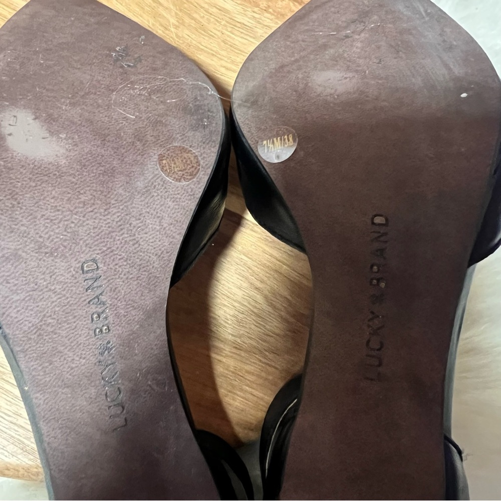 Lucky Brand Black Heels with Ankle Strap and Smooth Finish Size 7.5 - Picture 10 of 12